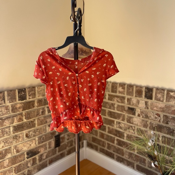 4 spring tanks/tops size small - Picture 2 of 5